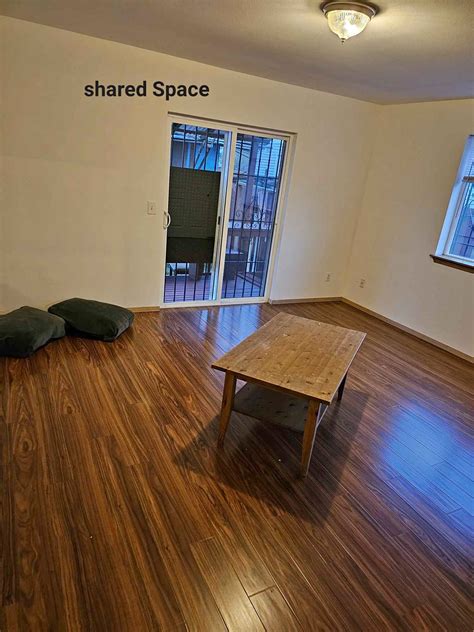 2 Beds 1 Bath - House - Property Rentals - Seattle, Washington