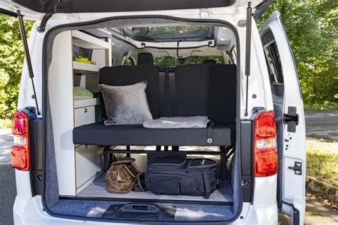 Alpin Camper P Edstavil Opel Vivaro Jako Kempingov Minivan Pro P Ry I