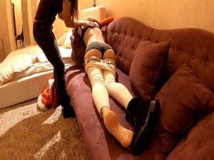 Lesbianを視聴 Bongacams Feet Worship Lesbian Seduction Porn SpankBang