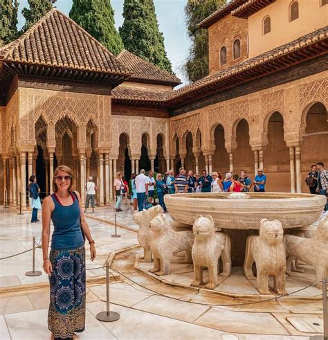 10 Helpful Tips For Visiting The Alhambra In Spain