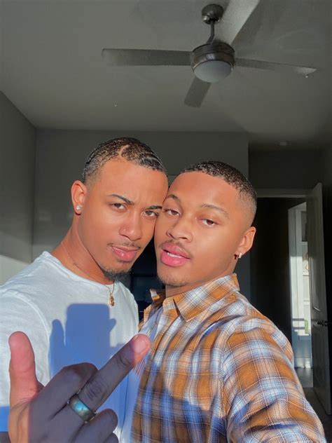 𝘗𝘪𝘯𝘵𝘦𝘳𝘦𝘴𝘵 𝘍𝘰𝘳 𝘉𝘭𝘢𝘤𝘬 𝘗𝘦𝘰𝘱𝘭𝘦 Black gay Black love couples Cute gay couples