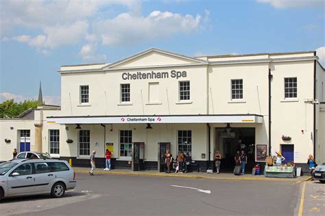 Cheltenham Spa railway station | englandrover.com