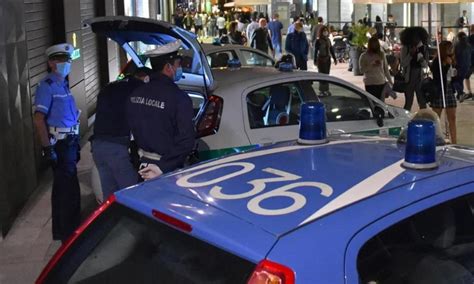 Legnano Nella Notte Controlli A Tappeto Della Polizia Per Contenere La