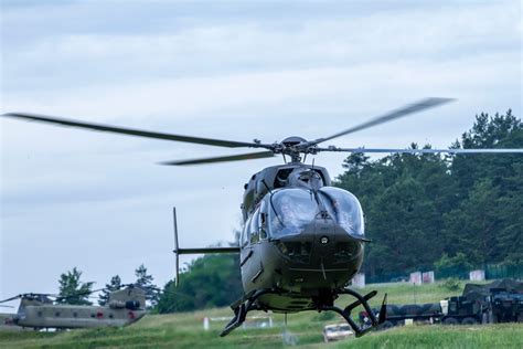 Dvids Images Lt Gen Martin Visits St Air Cavalry Brigade At