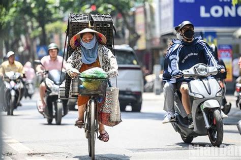Nắng nóng gay gắt ở vùng núi phía tây từ Nghệ An đến Quảng Ngãi Báo