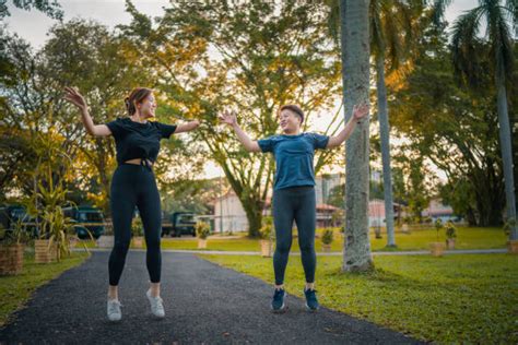 How Many Calories do Jumping Jacks Burn? - Health & Detox & Vitamins