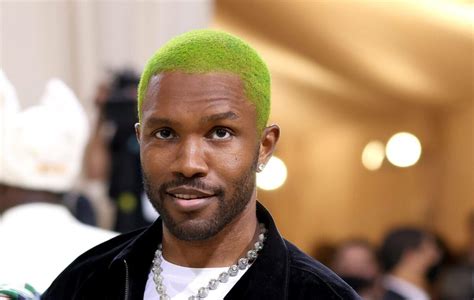 Golpista Fatura Milhares De Dólares Vendendo Músicas Inéditas De Frank Ocean Criadas Por