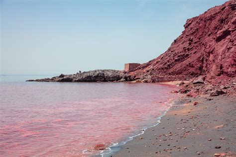 Una Guida Delliran Arcobaleno Isola Di Hormuz Adam Faliq