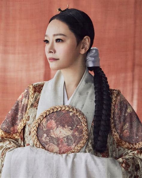 Bby On Twitter Actress Kim So Hyun As Empress Myeongseong In The