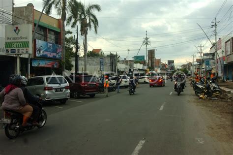 Rencana Pemberlakuan Sistem Satu Arah Malioboro Tegal Antara Foto