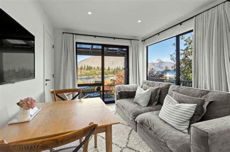 Stay of Queenstown Boutique Accommodation, Queenstown - NZ Online Travel