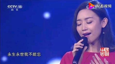 刘洺君现场一首《梨花又开放》歌声太美了音乐流行乐好看视频