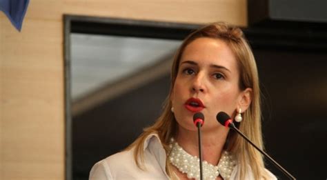 Vice prefeita Isabella de Roldão de olho em parcerias países que