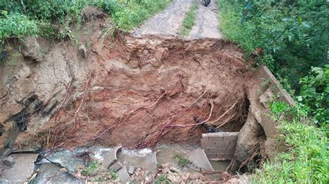 Chuva Provoca Abertura De Buracos Interdita Vias E Causa Alagamentos