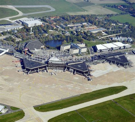 Langenhagen Aus Der Vogelperspektive Abfertigungs Geb Ude Und