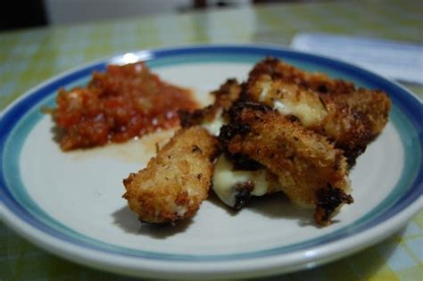 Adobong Kutchara: BREADED CHEESE STICKS