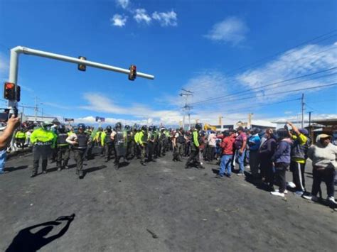 Equipo De Diario La Hora Tungurahua Es Agredido En Ambato Diario La Hora