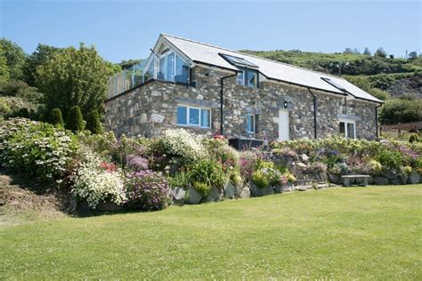 Morfa Nefyn Holiday Cottages Ty Gan Y Mor Ref Qc1478 In Nefyn Llyn