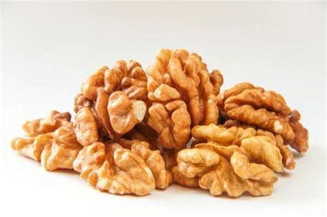 Kashmiri Walnut Kernels Akhrot Giri At Rs Kg Walnut Kernels In