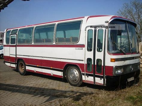 Mercedes Benz 0303 Coach Bus 9r 33 1 1978 Coaches Photo And Specs