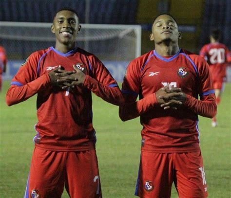 Campeonato Sub 17 de la CONCACAF Comparativa entre Panamá y Honduras