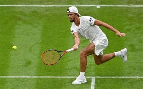 Wimbledon 2023: Cameron Norrie beats Tomas Machac in four sets