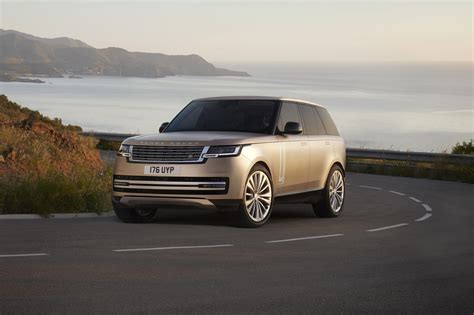 Land Rover plug-in hybrid offensive: Three new PHEVs in 2022 | CarExpert