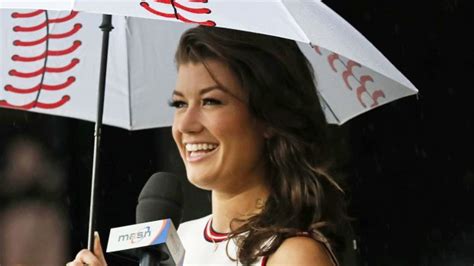 Meet Melanie Newman Enchanting Mlb Reporter Who Swapped Beauty