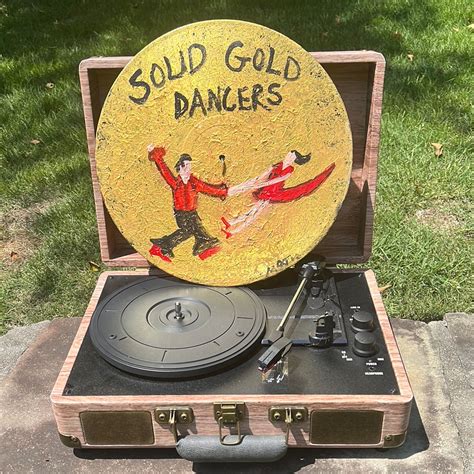 Solid Gold Dancers Billy Moore Folk Art