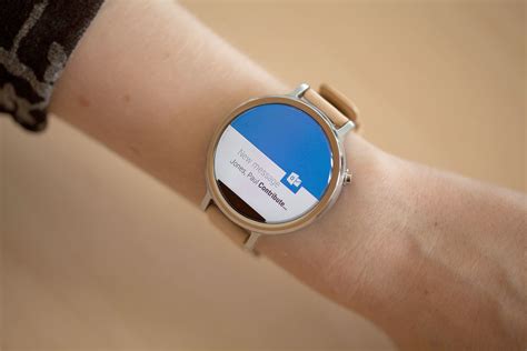 Moto 360 2nd Gen Review Motorolas Round Smartwatch Expert Reviews Atelier Yuwaciaojp