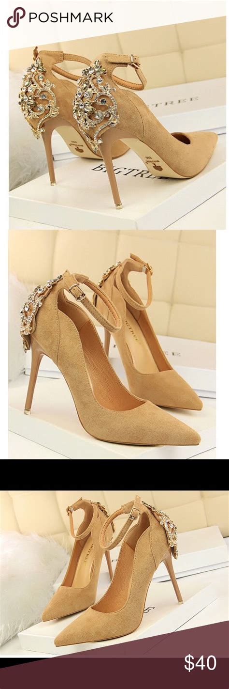 Fancy” Light Brown Point Heels 👠 Fancy” Light Brown Point Heels 👠