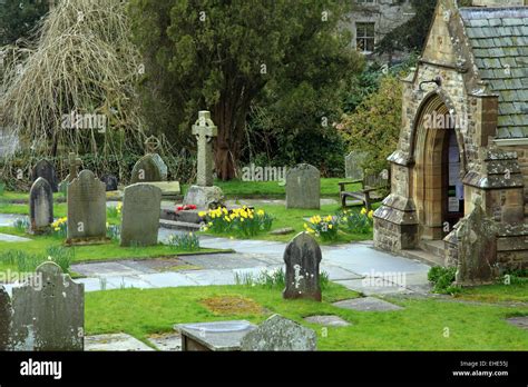 Clapham Churchyard Yorks Dales Np Yorkshire Uk Stock Photo Alamy