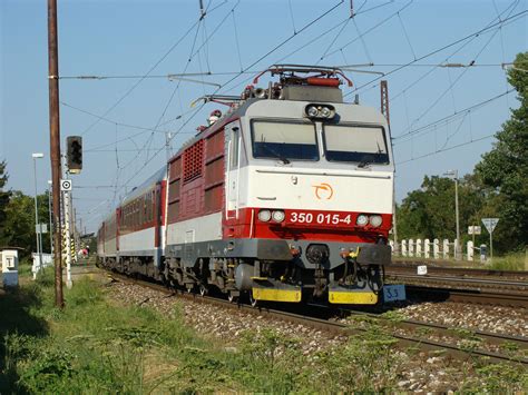 Slovak Class 350 "Gorilla" is leaving Bratislava-Vinohrady on time ...