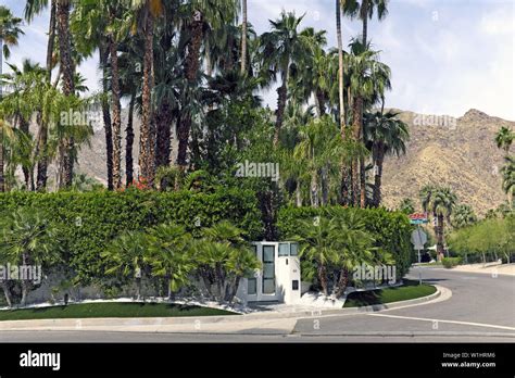 Harold Robbins Palm Springs Residence Hi Res Stock Photography And