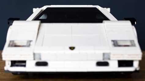 LEGO 10337 Lamborghini Countach 5000 Quattrovalvole Review