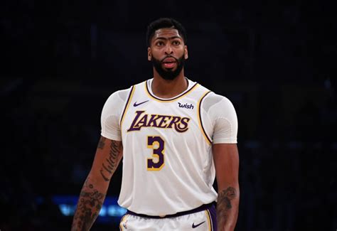 Reports: Anthony Davis declines max extension offer from Lakers | NBA.com