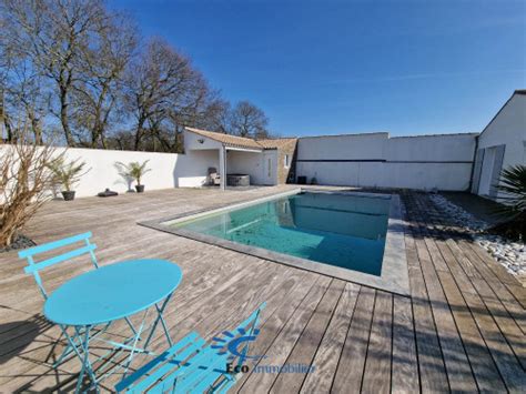 EXCLUSIVITE MAISON PLAIN PIED 3 CHAMBRES PISCINE GARAGE JARDIN PARKING