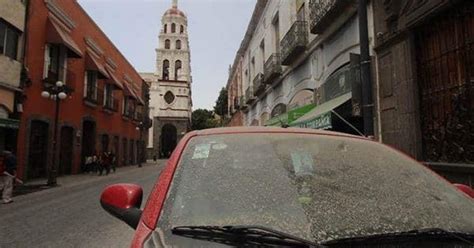 Ceniza Sorprende A Los Poblanos