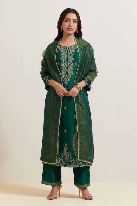 Buy Green Chanderi Silk Embroidered Floral And Paisley Notched Kurta