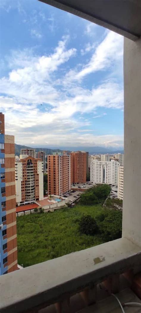 Apartamento En Venta En Los Mangos Valencia Carabobo U D