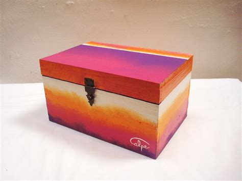 Pin On CAJAS PINTADAS A MANO HAND PAINTED BOXES