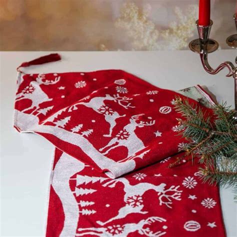 Коледен рънър - Елени | S-gifts.bg