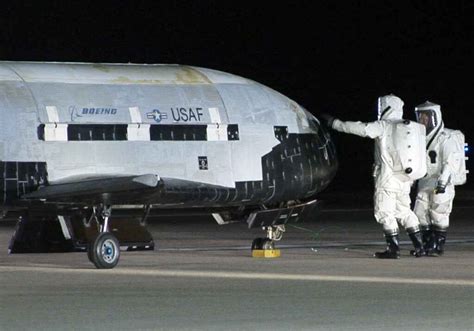 x-37B_boeing_landing - SpaceNews