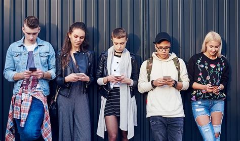 How Gen Z Are Using Social Media Exploring The Latest Trends And