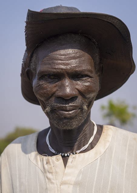 Mr Douiar Yetch Nuer Tribe Man With Gaar Facial Markings, Gambela ...
