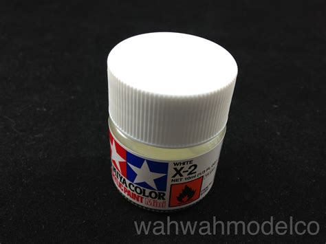 Tamiya 81502 Acrylic Mini X 2 White 10ml Bottle