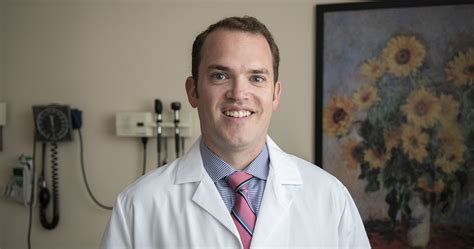 GW MFA Orthopaedic Surgeon Zachary Zimmer, MD, Advises How to Treat, Avoid Injuries in Winter ...