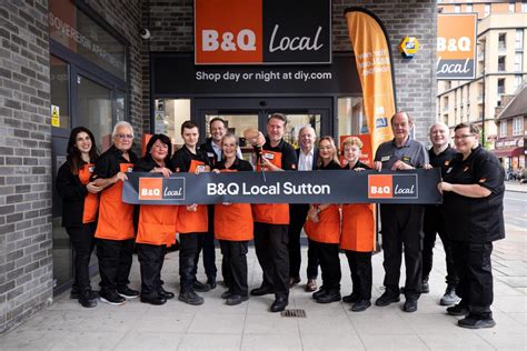 Pictures from the opening of popular new B&Q store in Sutton