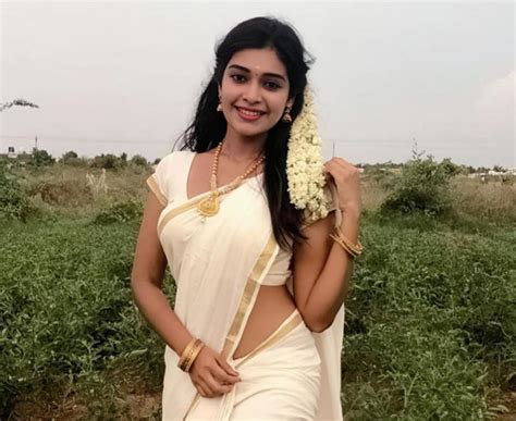 Sakshi Agarwal Sizzles In Black Bikini Artofit
