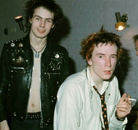 Pin By ⛧ On Vicious Johnny Rotten Punk Guys 70s Punk